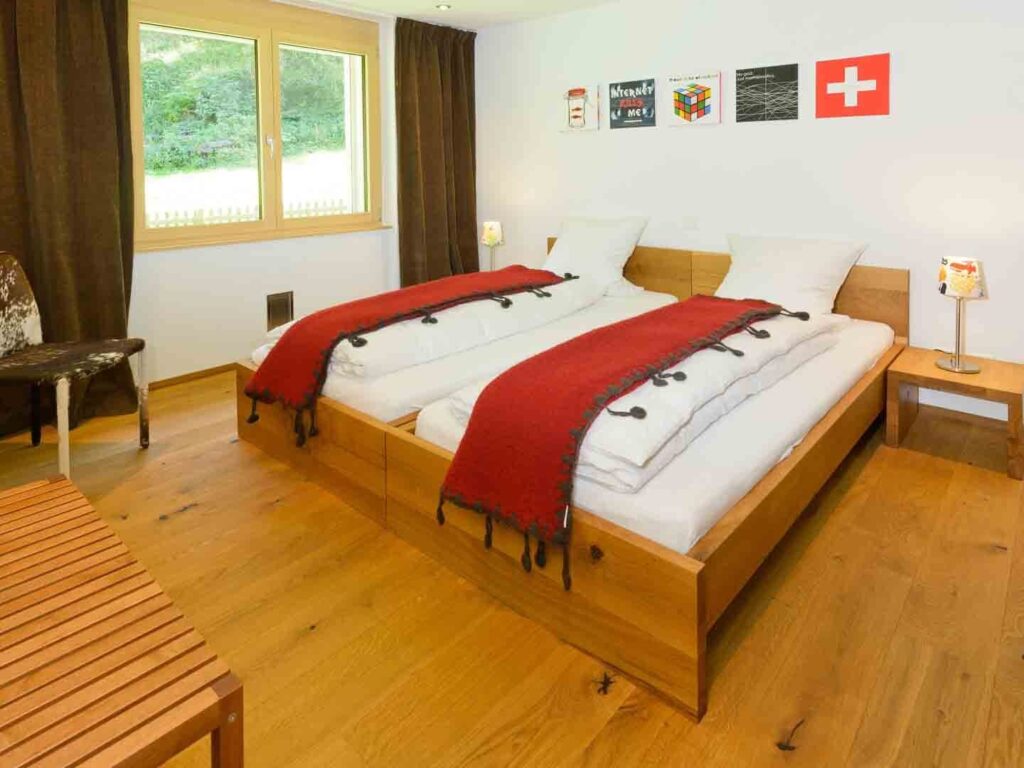 Second bedroom with two single beds